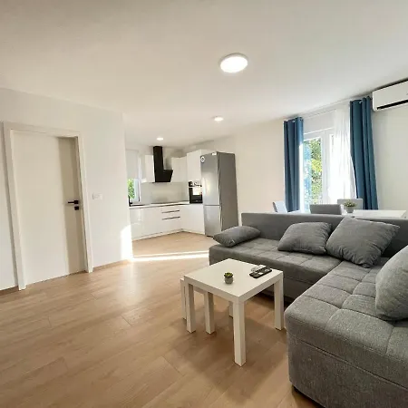 Porec, Spadici, Brand New Apartment *