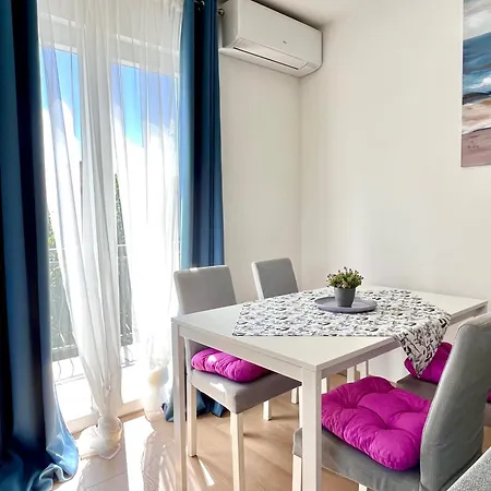 Porec, Spadici, Brand New * Porec